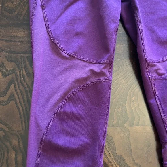 ALO Yoga High Rise Lux Crop Leggings XS – Purple Mesh Detail 21” Inseam - Picture 2 of 6